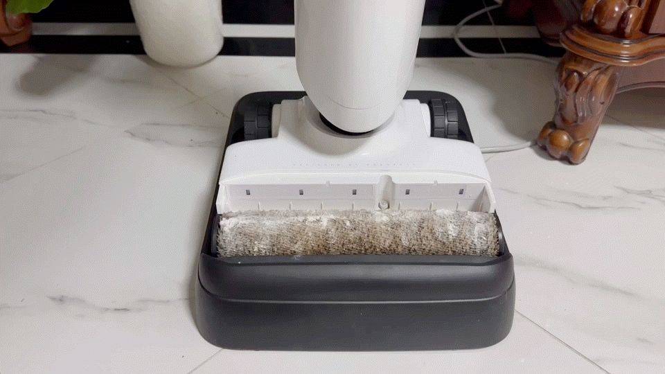 清洁死角？头发缠绕？滚刷发臭？选洗地机如何绕开这些痛点？