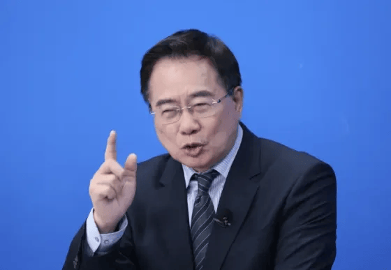 刘德华在台唱《中国人》被攻击，有人指出一个事实…